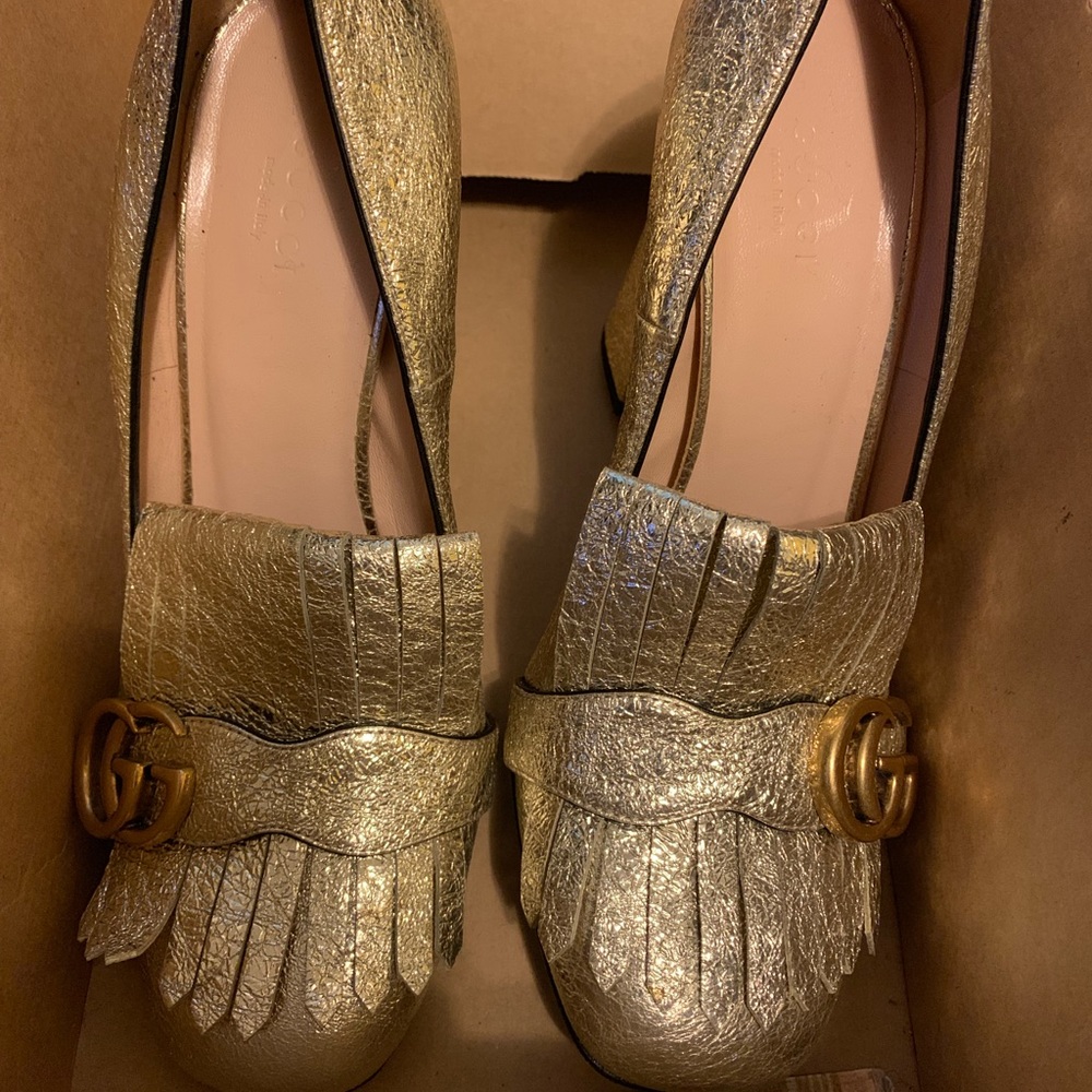 Double GG Gucci gold pumps